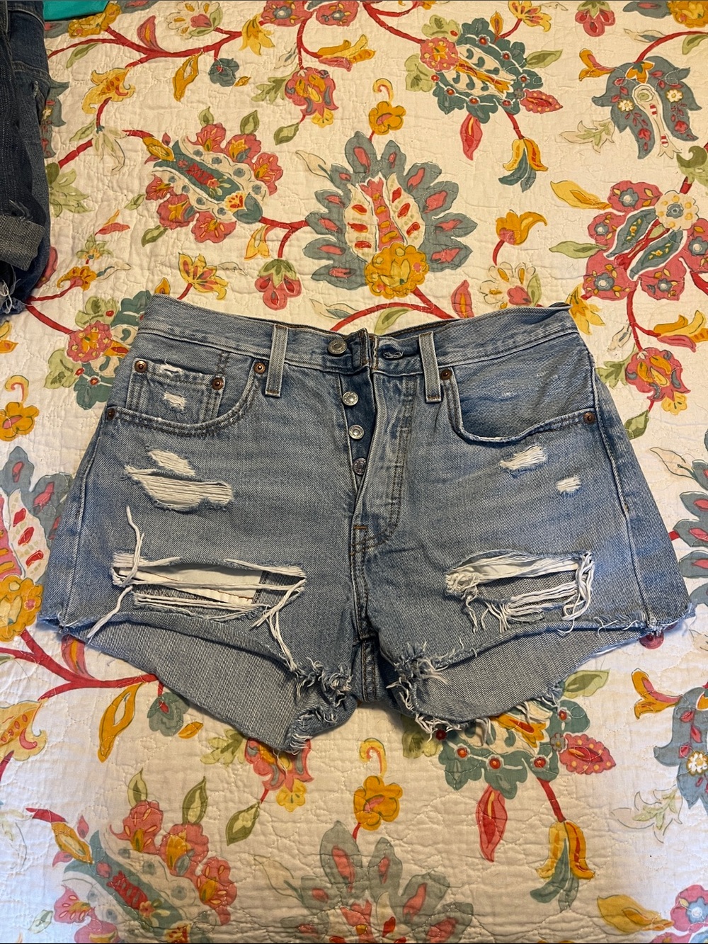 Levi’s Distressed High-Rise Denim Shorts - Light Blue